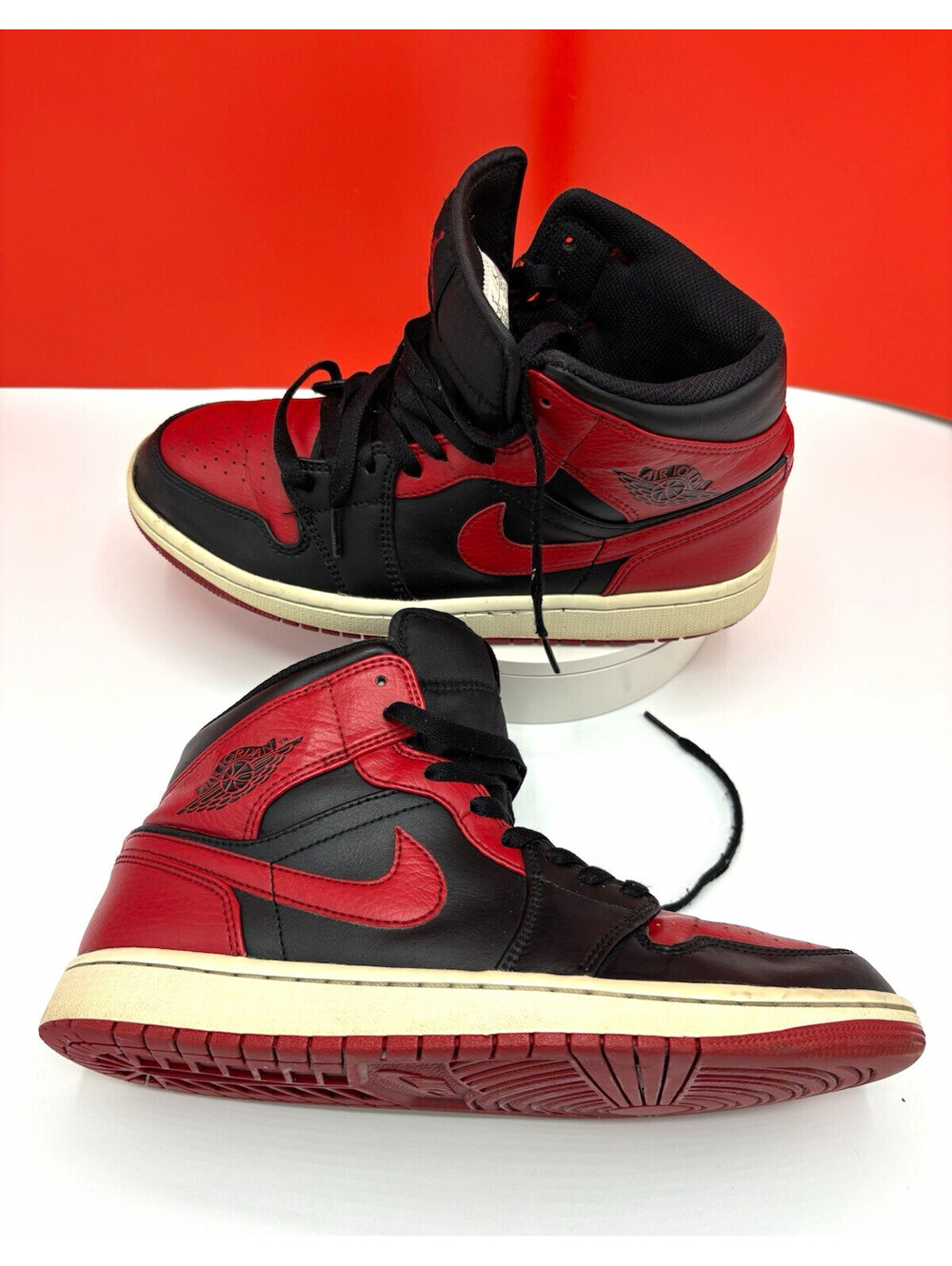 Jordan Air Jordan 1 Mid "Banned" Black/Red Leather 554724-074. “NO BOX”
